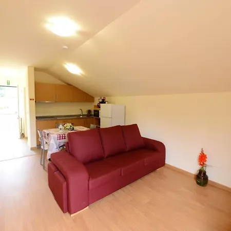 Charming In Prazeres With Shared Pool - 150 M² Апартаменты Campanario