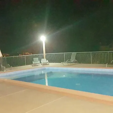 Charming In Prazeres With Shared Pool - 150 M² Apartamento